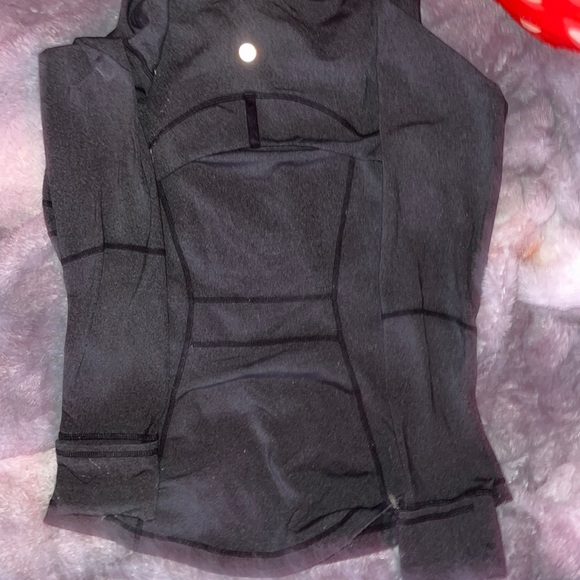 M Lululemon Sweater - Picture 1 of 3